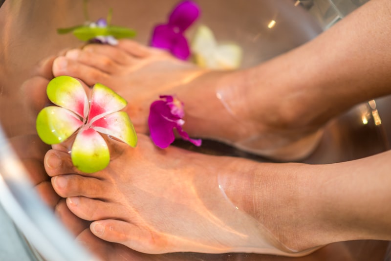 Jelly Spa Pedicure (10-min massage) — Yo2 Nail Bar