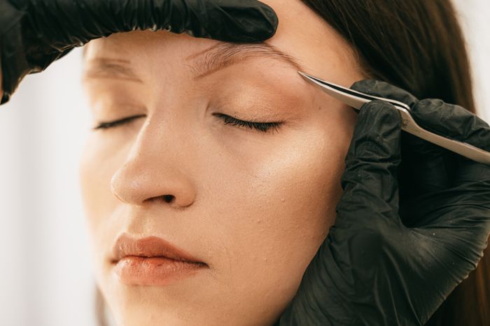 Eyebrow Wax — Yo2 Nail Bar